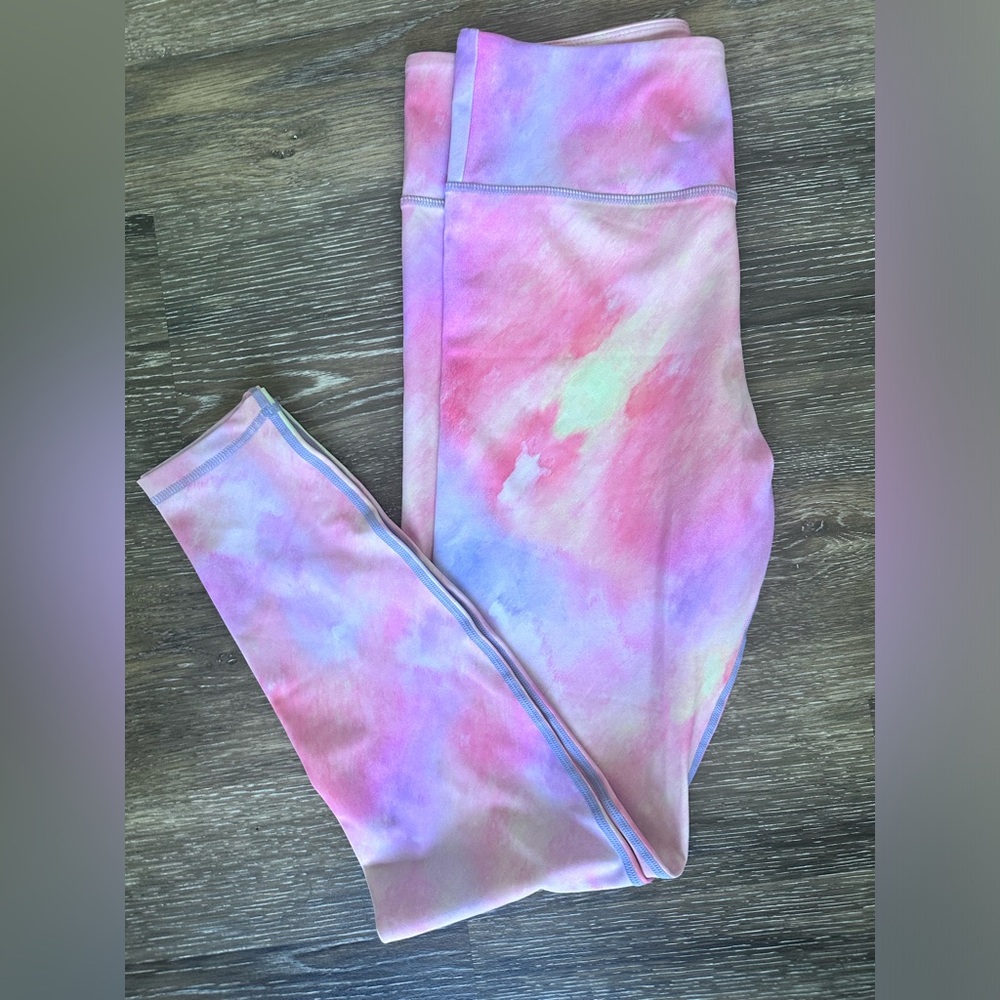 Full length sunset light and tight Zyia leggings